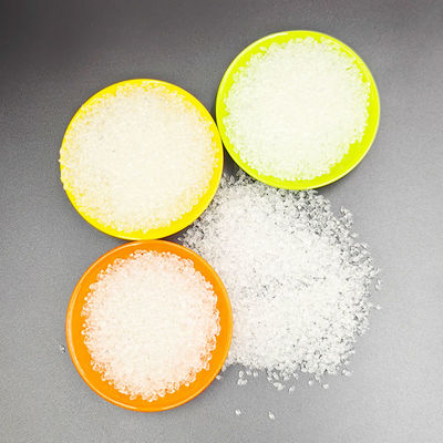 Độ trong suốt cao, Đúc nhanh, Độ đàn hồi tốt, Độ dẻo dai tuyệt vời, Hạt ép nhựa TPU thân thiện với môi trường hoặc đùn, Thích hợp cho đồ chơi thú cưng, dây nhảy, dây điện