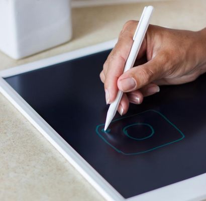 Vật liệu Tpu dẫn truyền phun cho phụ kiện điện tử