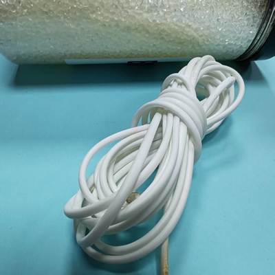 Vật liệu TPU gia cường sợi chất lượng cao có thể được sử dụng trong sản xuất bánh xe và nút bịt